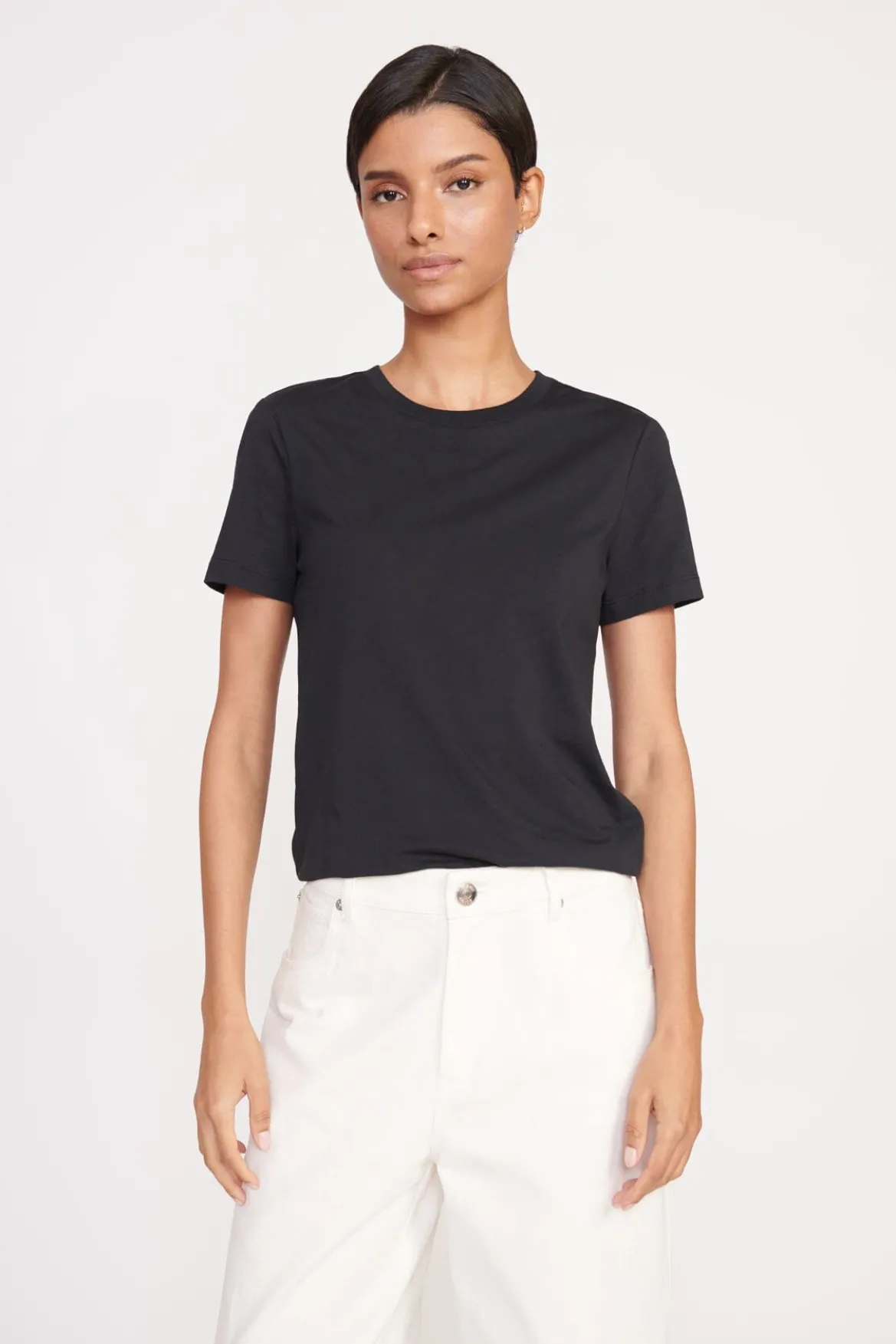 CREW NECK T SHIRT | BLACK