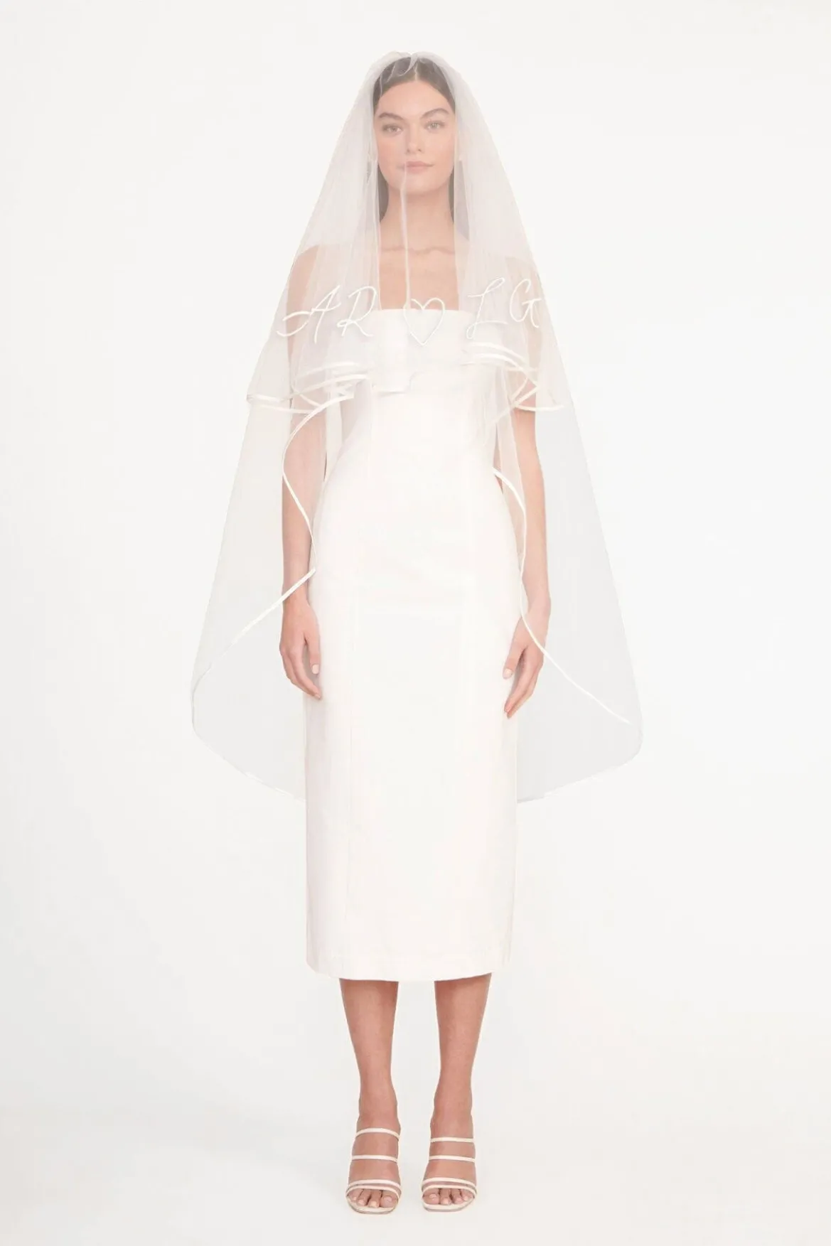 CUSTOM EMBROIDERED INITIALS VEIL