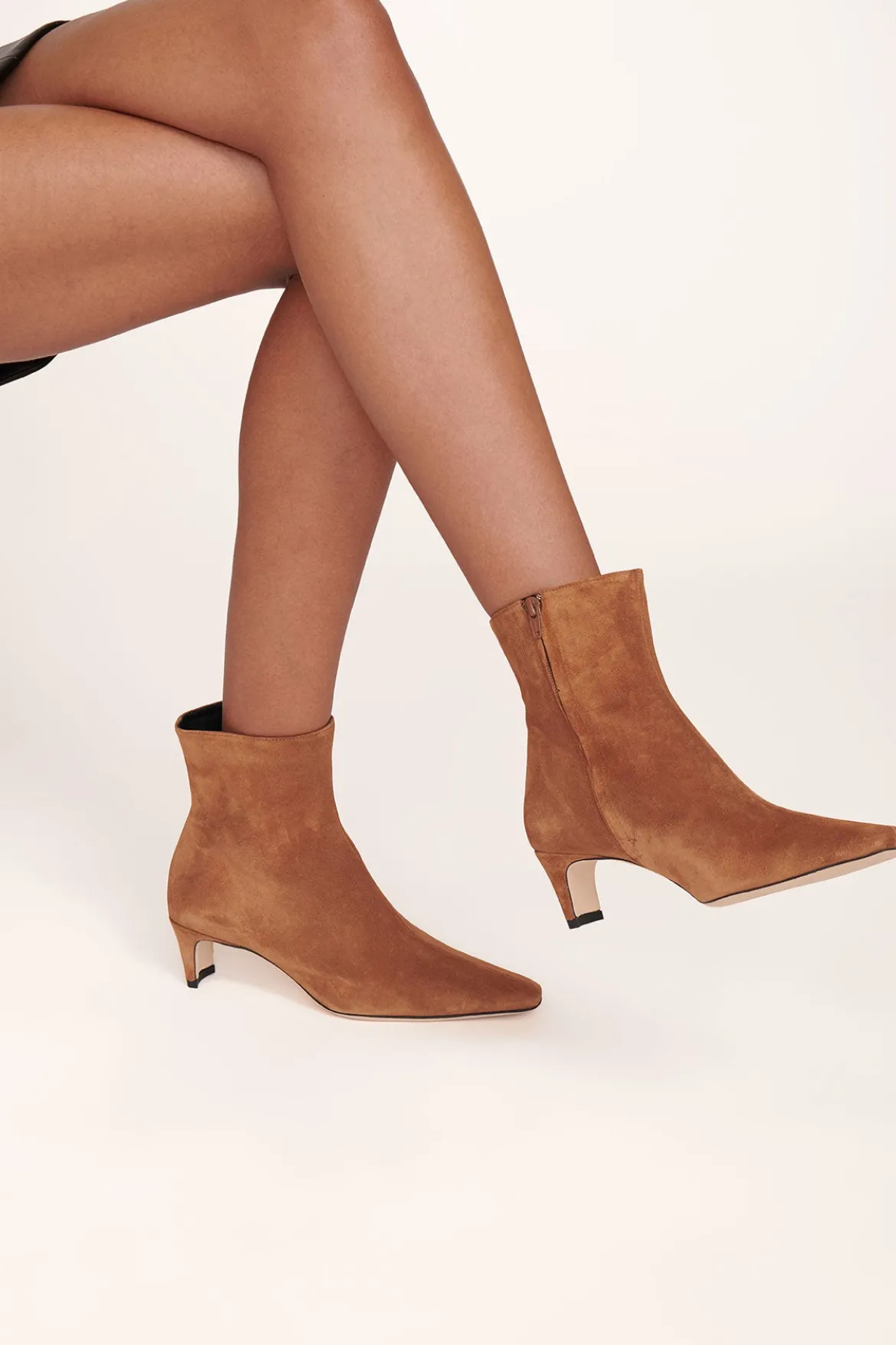 STAUD WALLY ANKLE BOOT TAN SUEDE